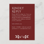 Minimalistisch Monogram Gestreept Rozenhout Rood RSVP Kaartje (Voorkant)