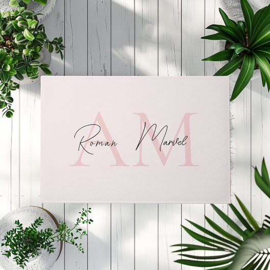 Minimalistisch Monogram Initiaal & Naam Pastel Roz Deurmat