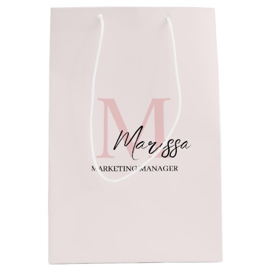 Minimalistisch Monogram Initiaal & Naam Pastel Roz Medium Cadeauzakje (Voorkant)