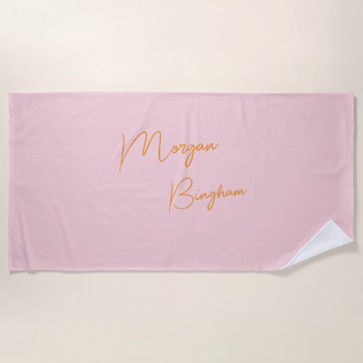 Minimalistisch monogram schrift roze strandlaken (Voorkant)