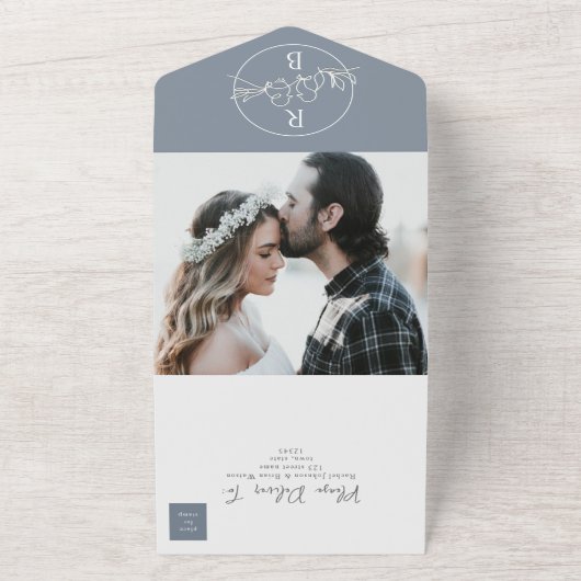 Minimalistisch Monogram Stusty Blue Wedding All In One Uitnodiging (Buitenkant)