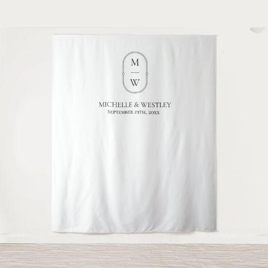 Minimalistisch Monogram Zwart-Wit Huwelijk Wandkleed (Voorkant)
