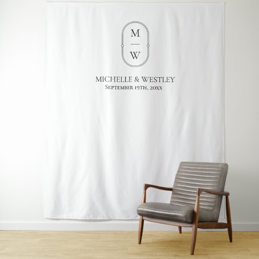 Minimalistisch Monogram Zwart & Wit Trouwen Wandkleed (In situ)