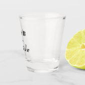 Minimalistisch Monogram Zwarte Trouw Favor Shot Glas (Rechts)
