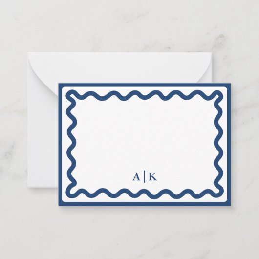 Minimalistisch Navy Blue Wavy Border Monogram Notitiekaartje (Voorkant)