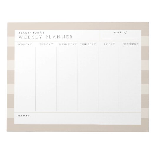 Minimalistisch neutraal laptopblok uit de neutrale notitieblok (Voorkant)