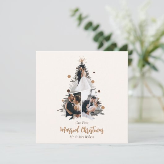 Minimalistisch Onze eerste getrouwde kerst drie fo Feestdagenkaart (Staand voorkant)
