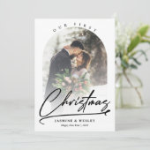 Minimalistisch onze eerste kerst Pas getrouwd foto Feestdagenkaart (Staand voorkant)