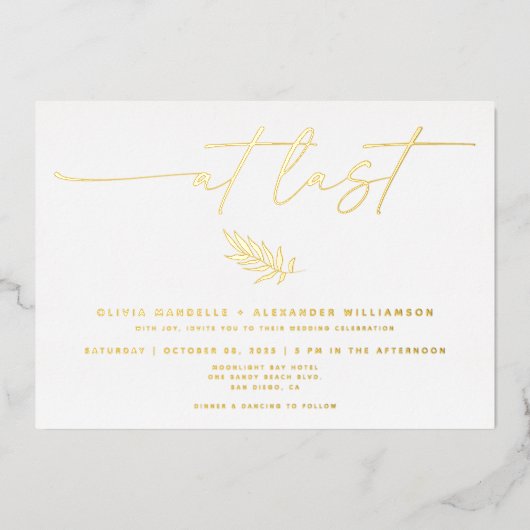 Minimalistisch op laatste bruiloft foto echt folie uitnodiging (Voorkant)