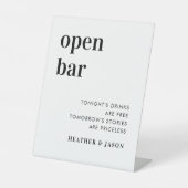 Minimalistisch open bold Weddenschap Reclamebord Met Voetstuk (Voorkant)