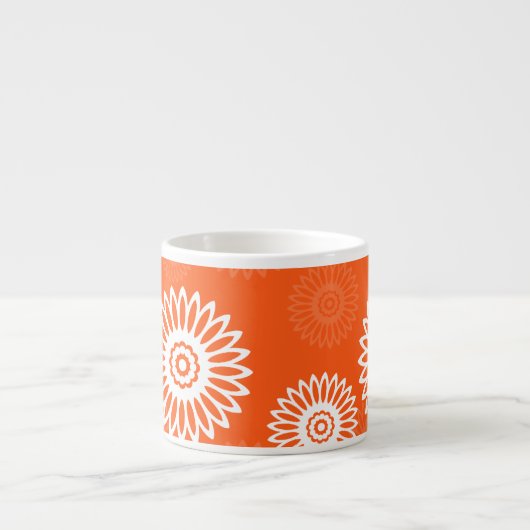 Minimalistisch oranje madeliefjes bloempatroon espresso kop (Voorkant)
