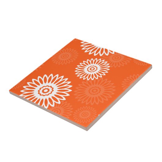 Minimalistisch oranje madeliefjes bloempatroon tegeltje (Zijkant)