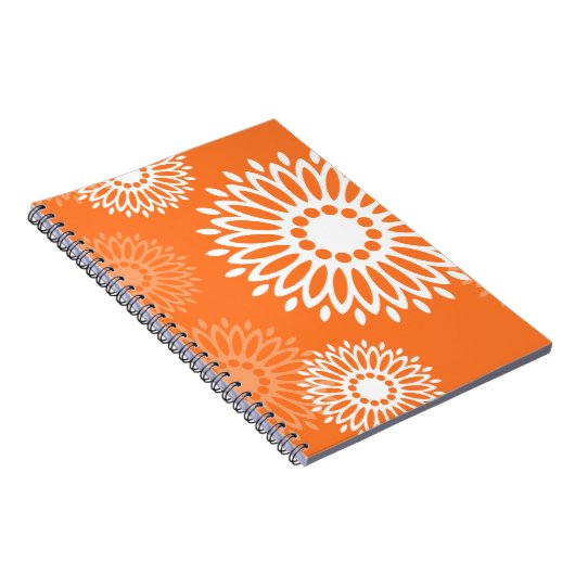 Minimalistisch Oranje Mandala Geometrisch Bloempat Notitieboek (Rechterzijde)