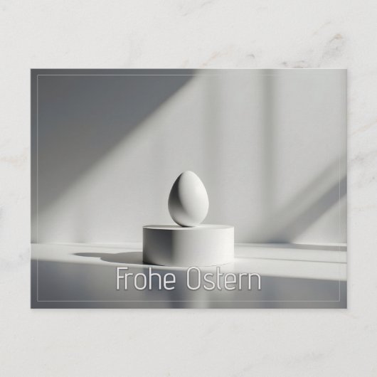 Minimalistisch Pasen ei op modern podium Briefkaart (Voorkant)