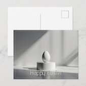 Minimalistisch Pasen Ei op Modern Sockel Briefkaart (Voorkant / Achterkant)