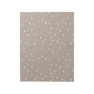 Minimalistisch polka dot ontwerp in gedempte tonen notitieblok