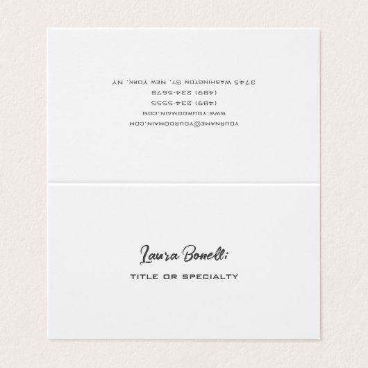 Minimalistisch professioneel modern visitekaartje (Buitenkant ongevouwen)