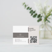 Minimalistisch professioneel Visitekaartje (Staand voorkant)