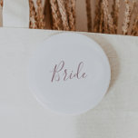 Minimalistisch Roos Gold Bride Vrijgezellenfeest B Ronde Button 5,7 Cm<br><div class="desc">Deze minimalistische goudbruidknoop van het roos is perfect voor een eenvoudige trouwdouche. Het moderne romantische ontwerp kenmerkt klassiek roos goud en witte typografie in combinatie met een rustige, maar elegante kalligrafie met stijl met handschrift. in elke kleur. Houd het ontwerp eenvoudig en elegant, zoals het is, of personaliseer het door...</div>