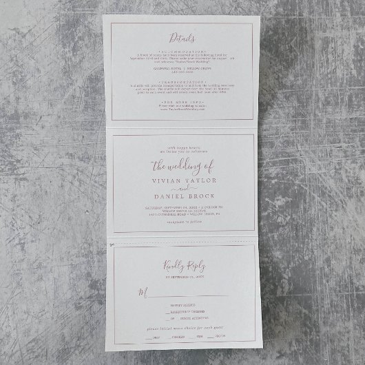 Minimalistisch Roos Gold-fotoweddenschap in één ke Drieluik Uitnodiging