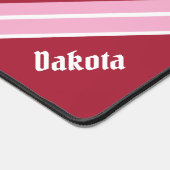 Minimalistisch roze met donkerrode en witte strepe bureaumat (Hoek)