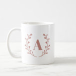 Minimalistisch roze monogram aangepast Initiaal Koffiemok<br><div class="desc">© Gorjo Design. Gemaakt voor je via het Zazzle platform.</div>