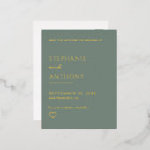 Minimalistisch Sage Green and Gold Heart Wedding Folie Uitnodiging Briefkaart (Voorkant / Achterkant)