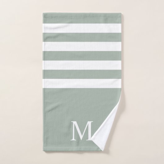 Minimalistisch Sage Green White Stripes Monogram Bad Handdoek (Handdoek)