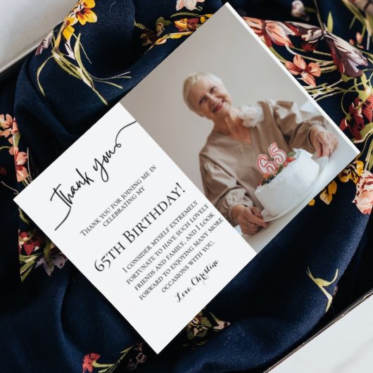 Minimalistisch script 65e verjaardag dank u kaart