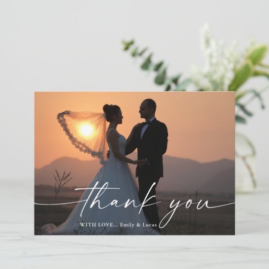 Minimalistisch script bruiloft foto Hartelijk dank Bedankkaart (Staand voorkant)