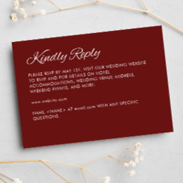 Minimalistisch script Crimson Red Wedding RSVP Kaartje