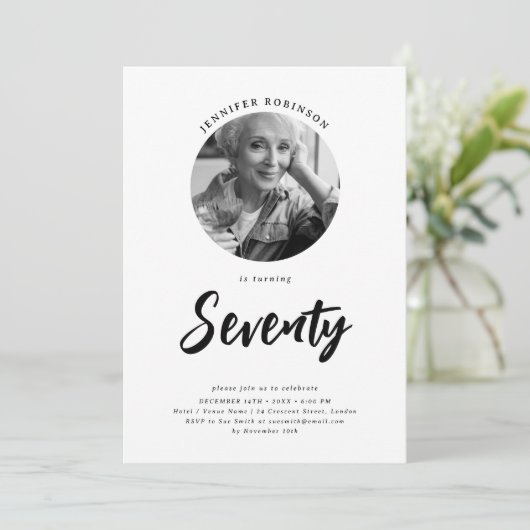 Minimalistisch Script Foto 70e verjaardag Zwart Wi Kaart (Staand voorkant)