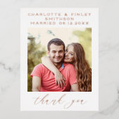 Minimalistisch script gepersonaliseerd trouwtrouwk folie feestdagen briefkaart (Voorkant)