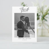 Minimalistisch Script Koppels Bruiloft Foto Bedankkaart (Staand voorkant)