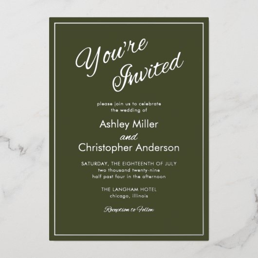 Minimalistisch Script Leger Green Wedding Folie Uitnodiging (Voorkant)