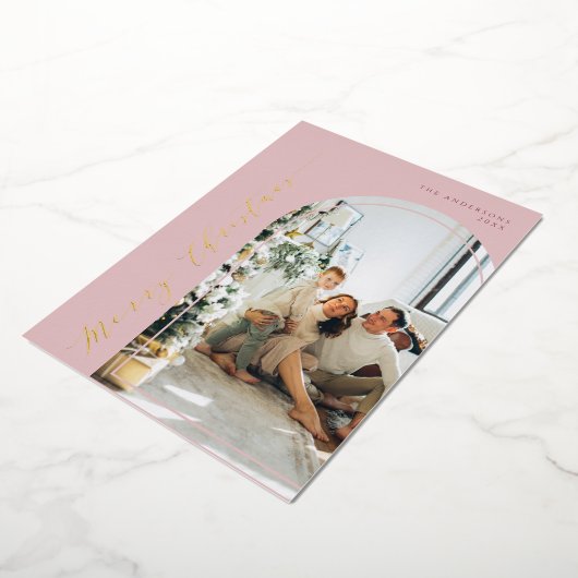 Minimalistisch Script Merry Christmas Foto Dusty P Folie Feestdagenkaart (Gedraaid)