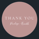 Minimalistisch Script Modern Custom Wedding Dusty  Ronde Sticker<br><div class="desc">Minimalistisch script Modern Custom Wedding Classic Round Sticker in Dusty Roos</div>