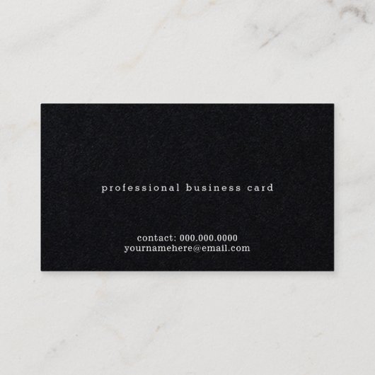 minimalistisch script modern professioneel donker visitekaartje (Achterkant)