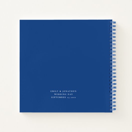 Minimalistisch script Mr. Mrs Wedding Blue Gastenb Notitieboek (Achterkant)