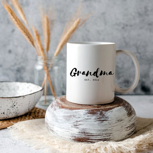 Minimalistisch script Oma Opgericht Jaar Tweekleurige Koffiemok