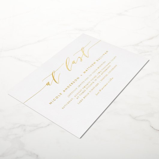 Minimalistisch script op de laatste bruiloft folie uitnodiging (Gedraaid)