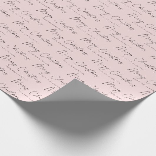 Minimalistisch Script Pastel Roze Vrolijk Kerstfee Cadeaupapier (Hoek)