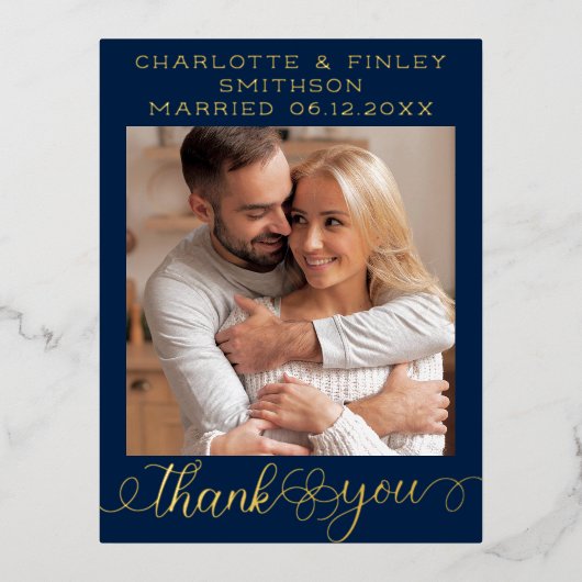 Minimalistisch script persoonlijk huwelijksbedankj folie feestdagen briefkaart (Voorkant)