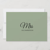 Minimalistisch Script Sage Green Mrs Surname Blank Bedankkaart (Voorkant)