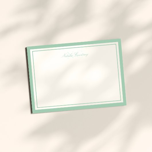 Minimalistisch Script Sage Green Two Border Monogr Notitiekaartje