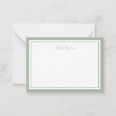 Minimalistisch Script Sage Green Two Border Monogr Notitiekaartje (Voorkant)