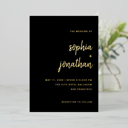 Minimalistisch script | Weddengeld zwart en goud Folie Uitnodiging (Staand Voorkant)