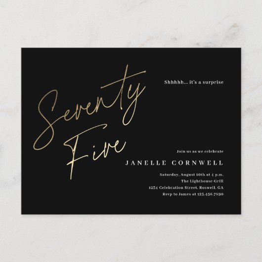 Minimalistisch script zwart en Gold 75th Birthday Uitnodiging Briefkaart (Voorkant)