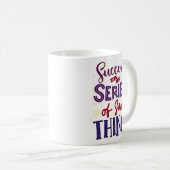 Minimalistisch speels citaatsucces Motivatie Koffiemok (Voorkant rechts)