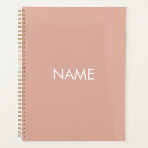 Minimalistisch stoffig roze custom year tekst mono planner